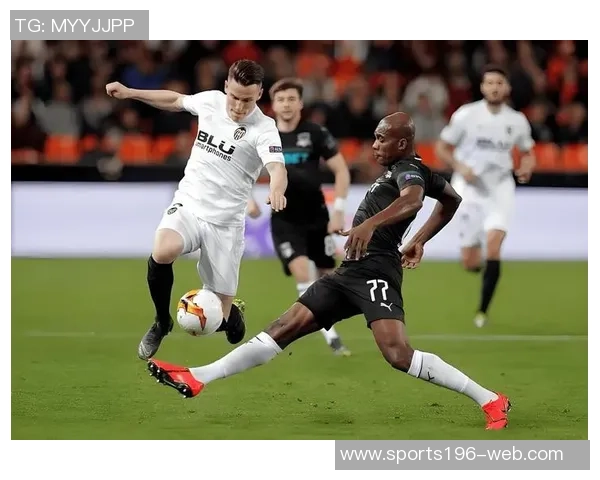 阿贾克斯惨遭欧冠0-3失利荷媒称总监欲邀滕哈赫重返执教 阿贾克斯惨遭欧冠0-3失利荷媒称总监欲邀滕哈赫重返执教